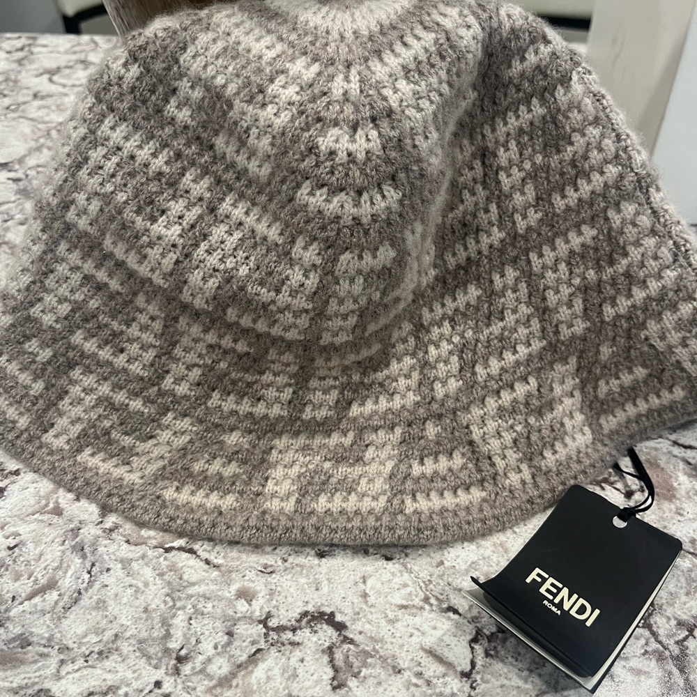 Fendi Beige and Ivory Knit Hat